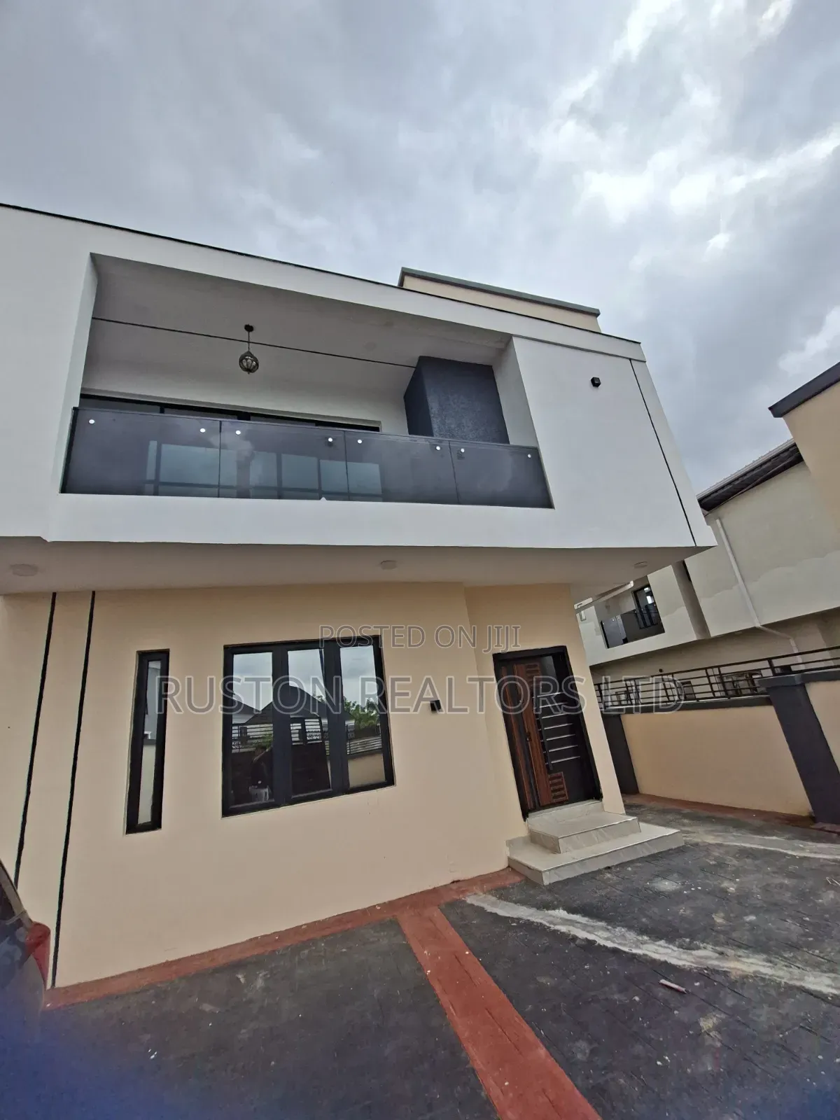 4bdrm House in Kolapo Ishola Gra, Akobo for sale