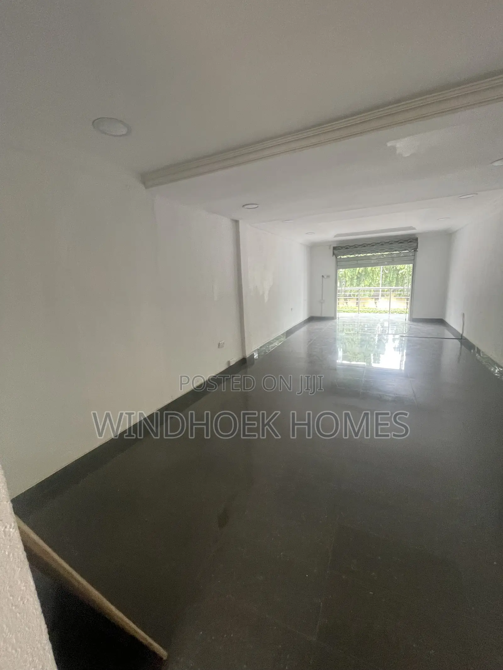 Office Space Measuring About 40sqms on the 1st Floor en-Suite