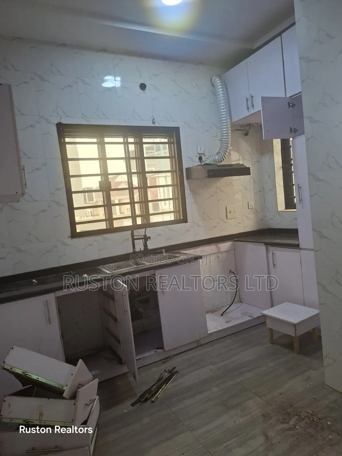3bdrm Duplex in Akobo for rent
