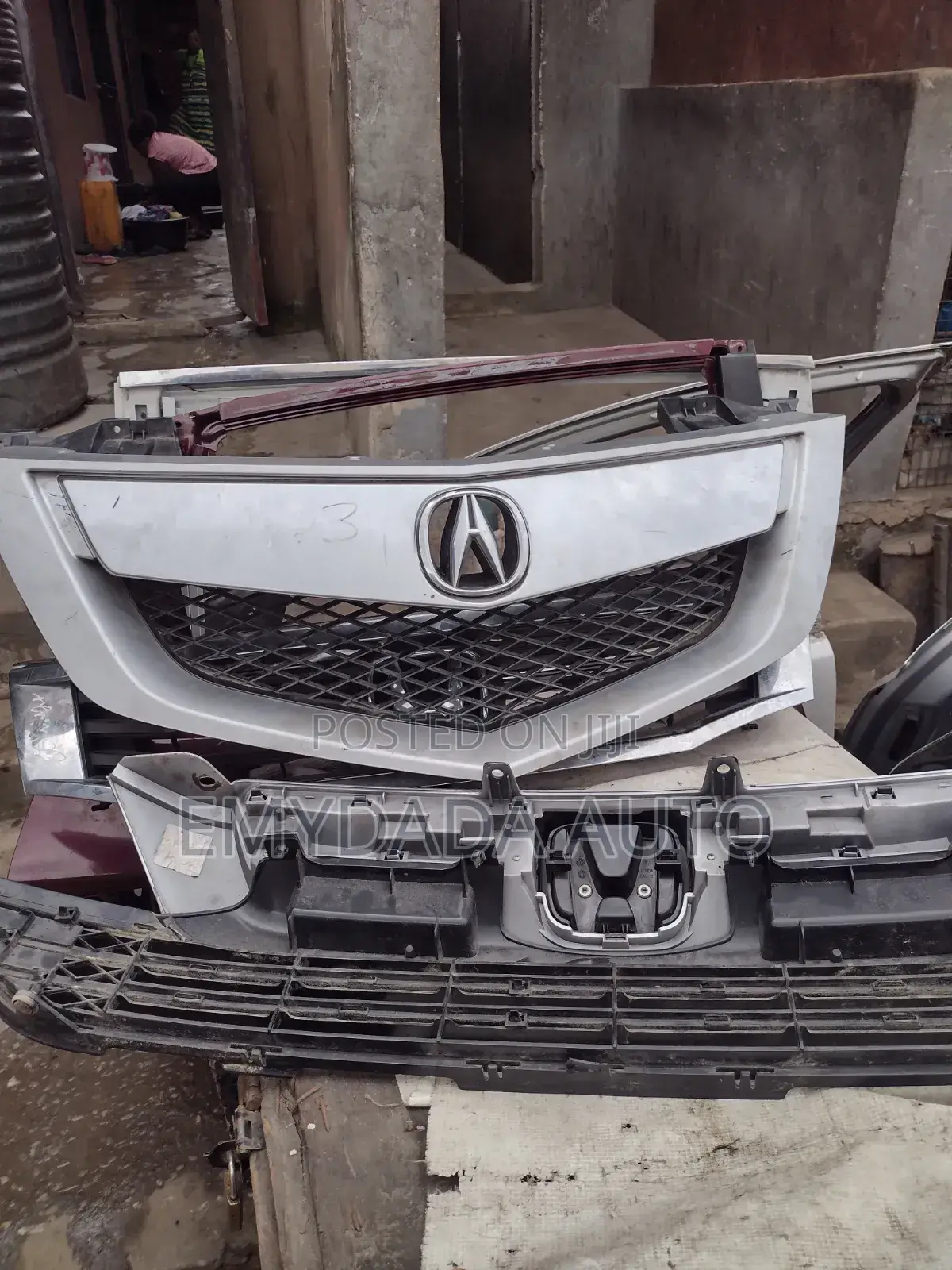 Front Grille Acura MDX 2010 Model