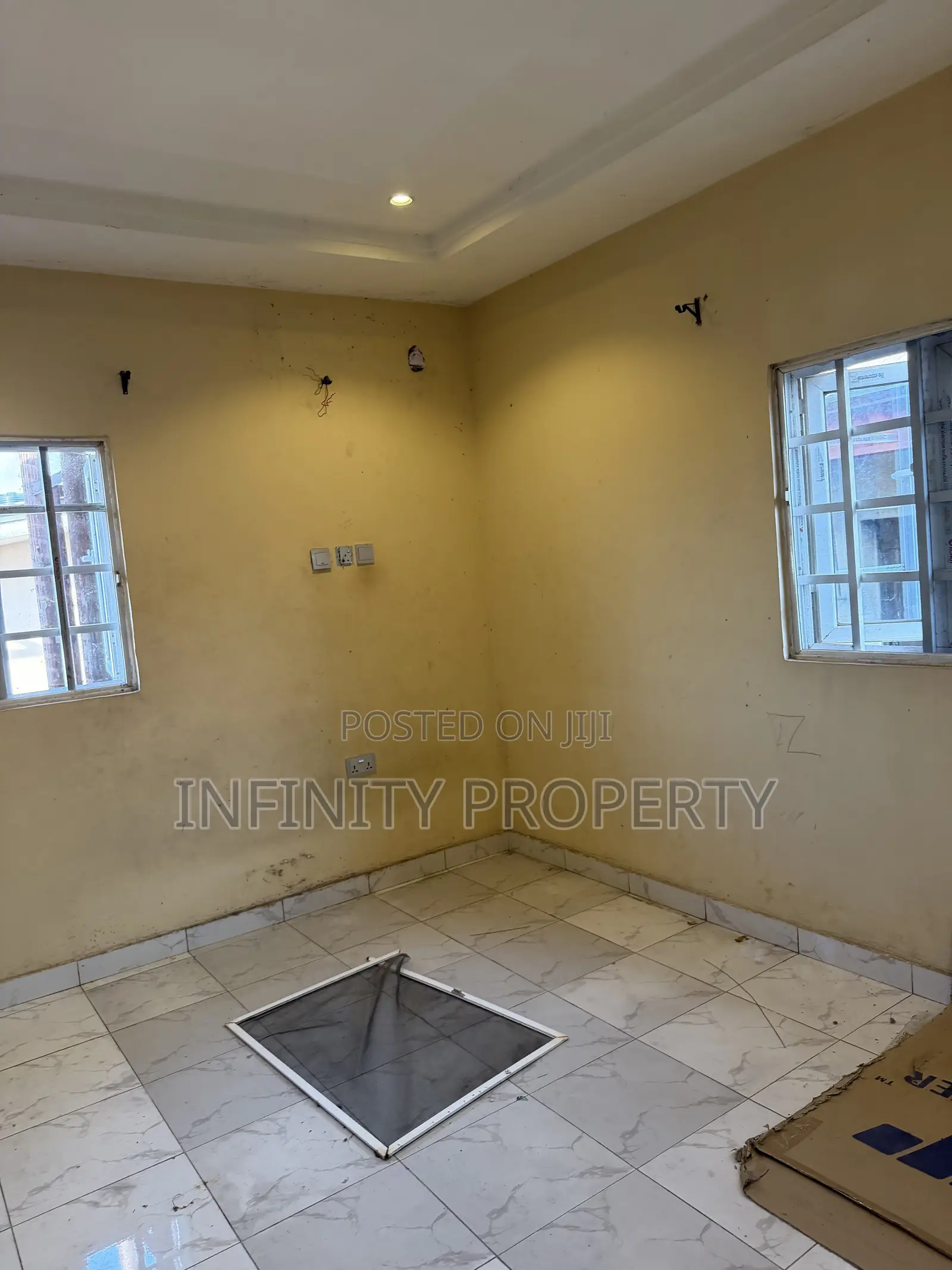 3bdrm Block of Flats in P. Z., Benin City for sale