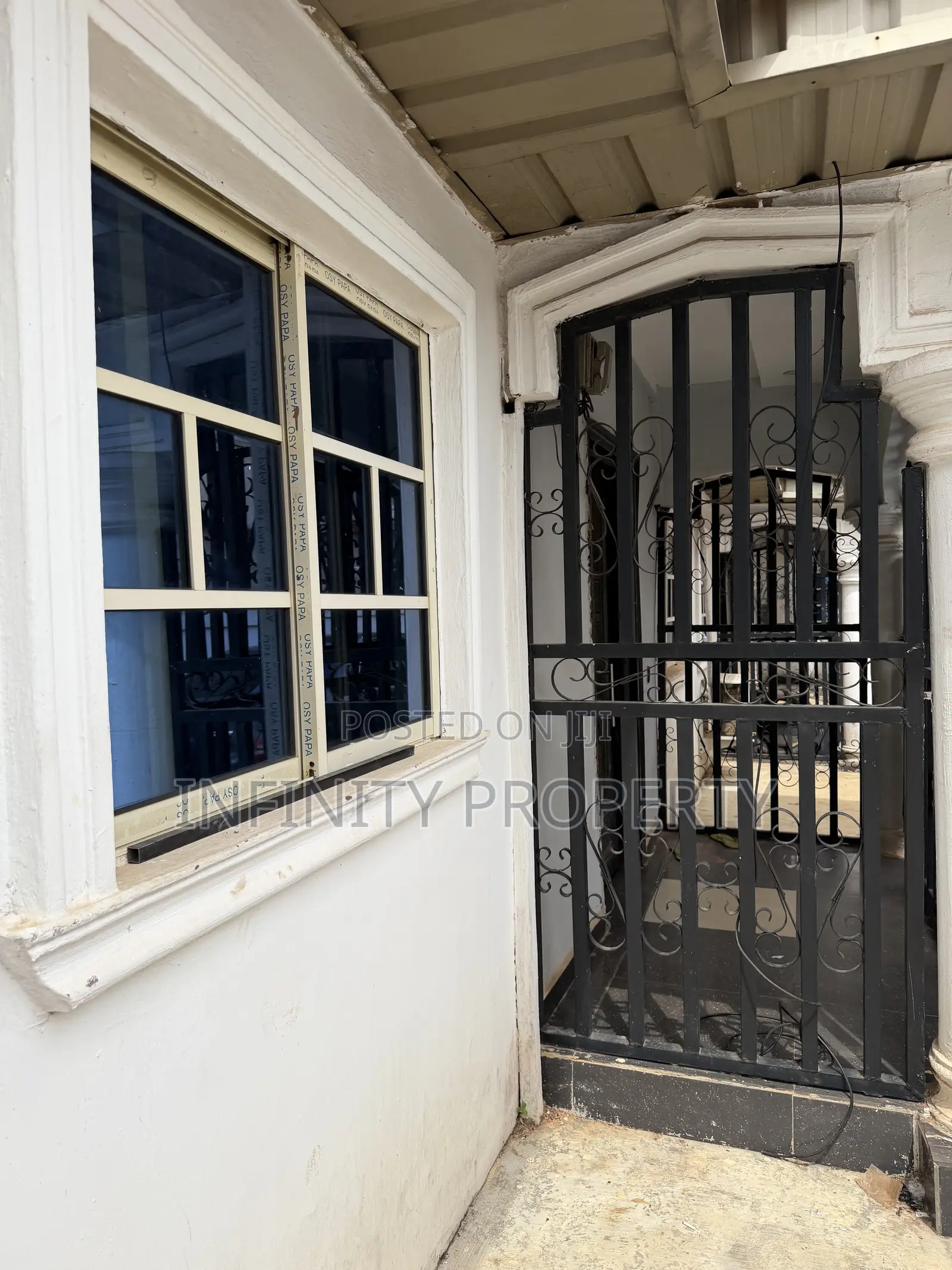 3bdrm Block of Flats in P. Z., Benin City for sale