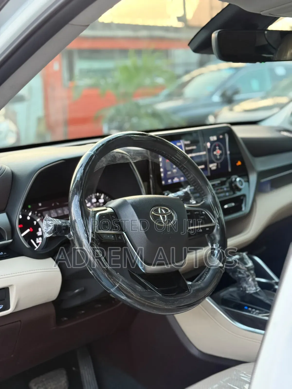 Toyota Highlander Limited 2022 White