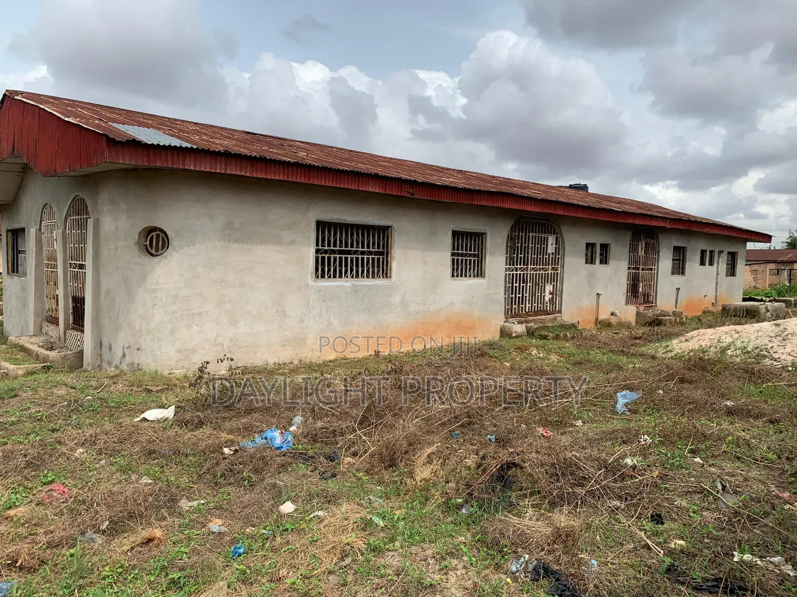 3bdrm Block of Flats in 2 Flats, Benin City for sale