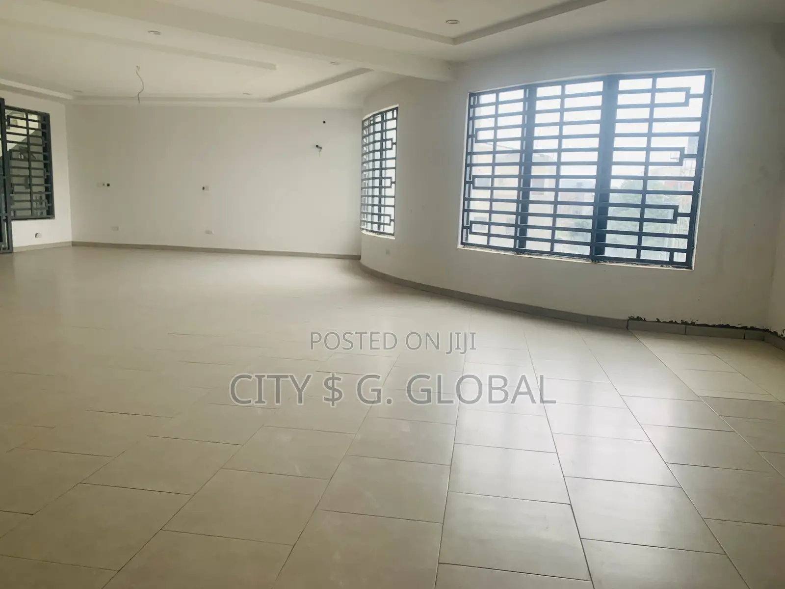 Shop Space in JAhi Gilmor First Floor