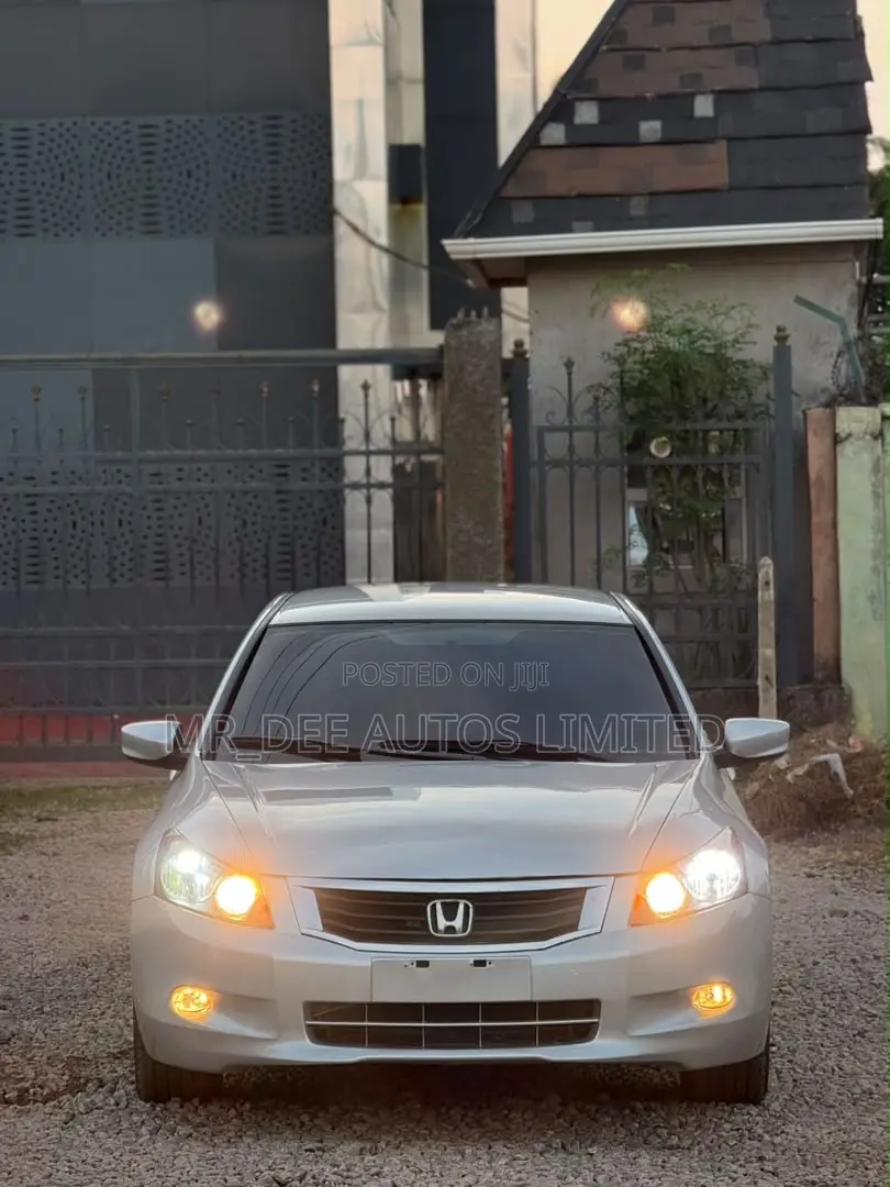 Honda Accord 2009 Silver