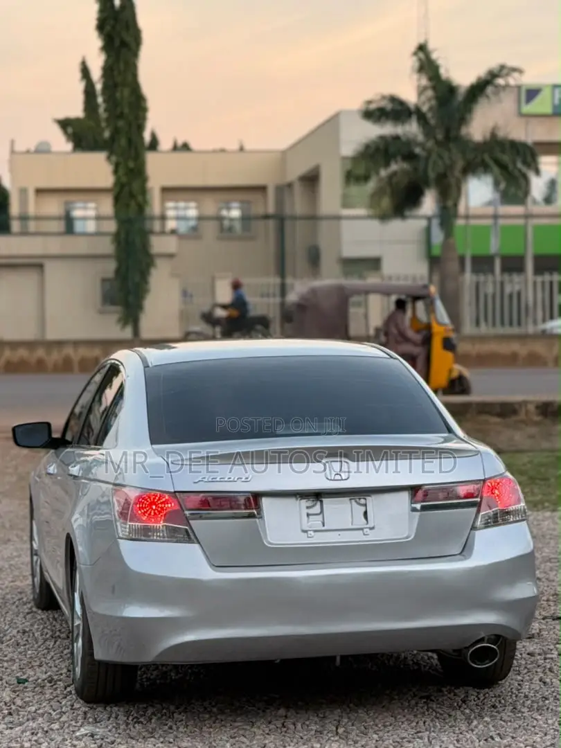 Honda Accord 2009 Silver