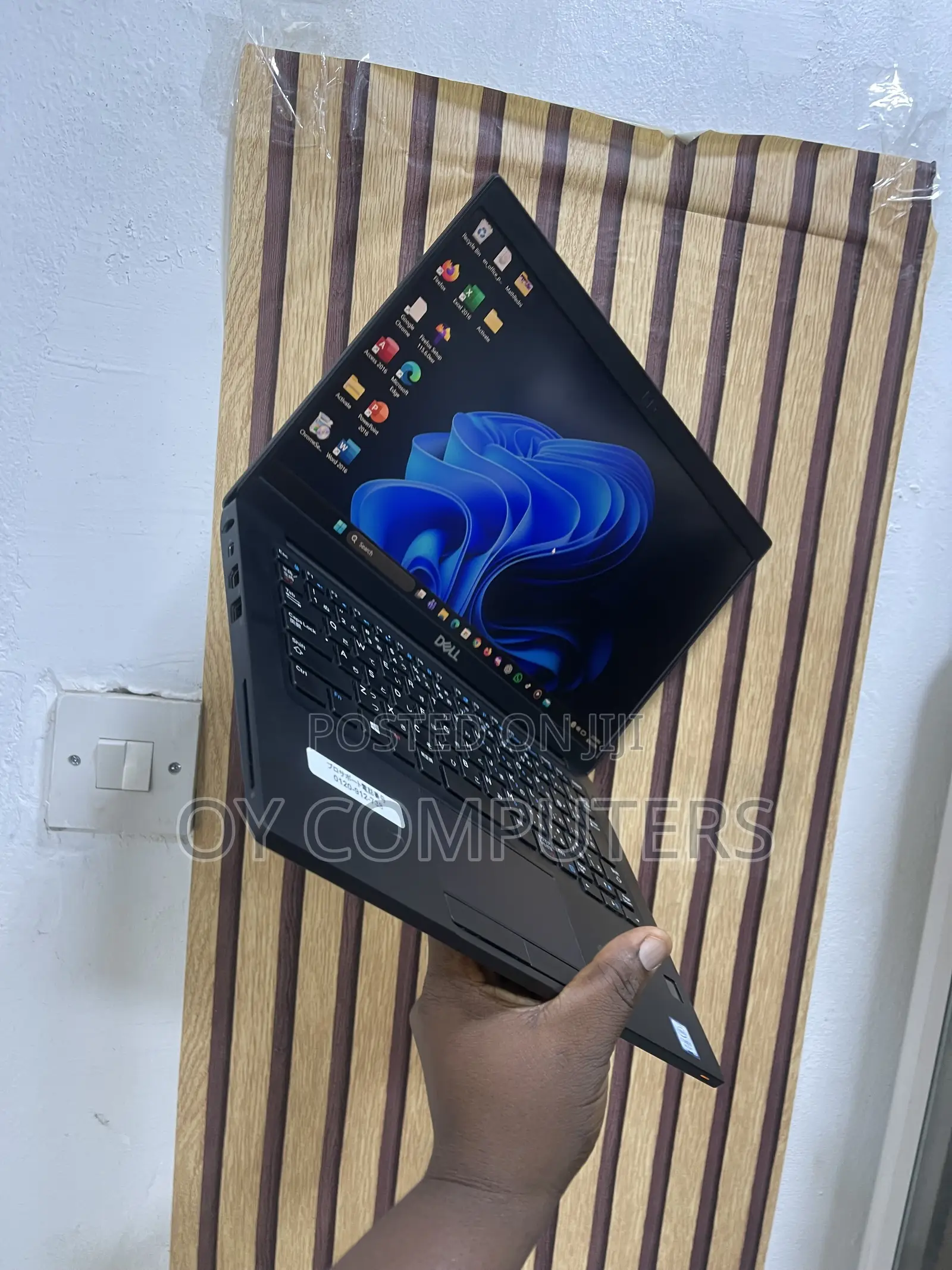 Laptop Dell Latitude 7390 8GB Intel Core i5 SSD 256GB