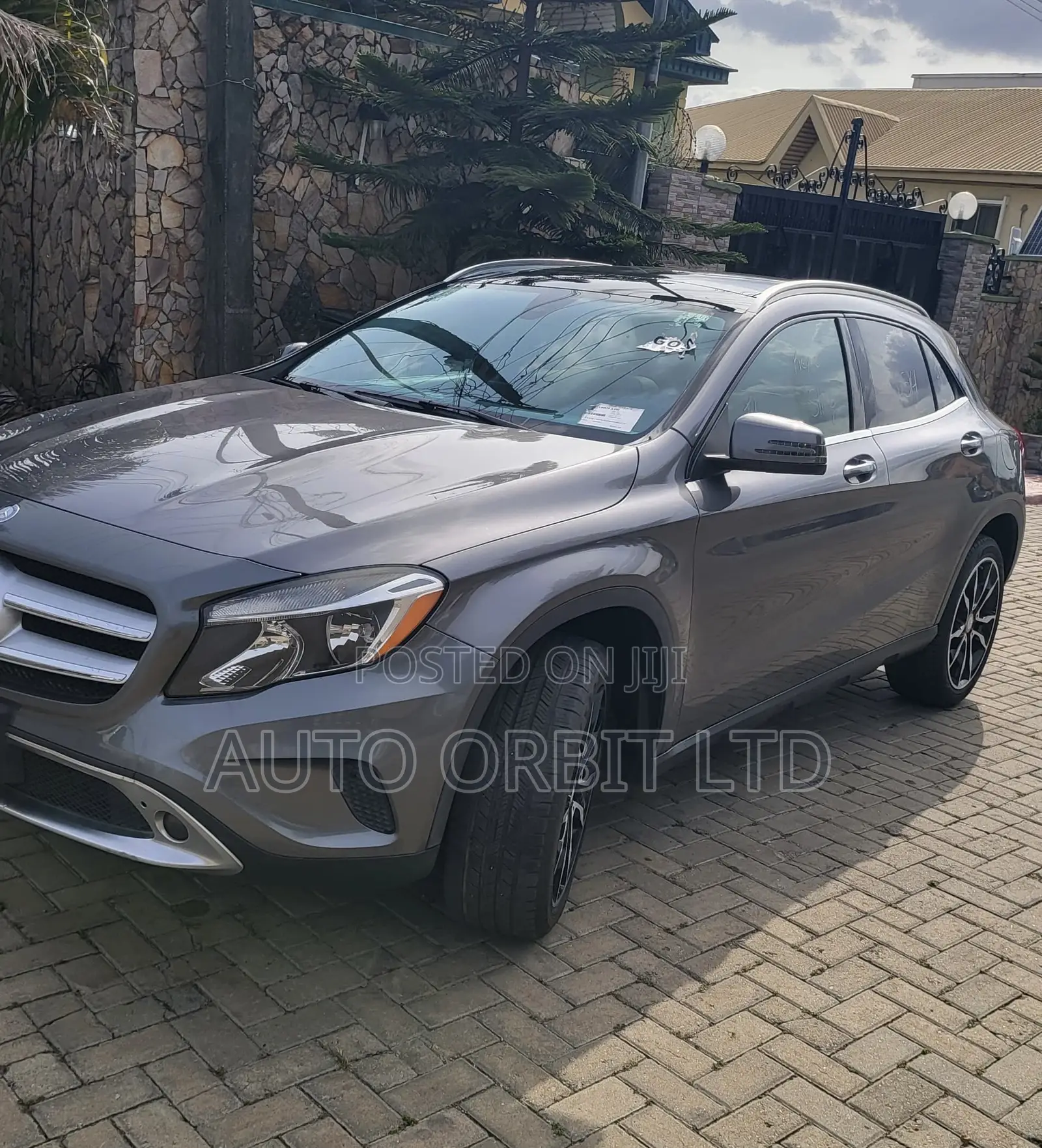 Mercedes-Benz GLA 250 2017 Gray