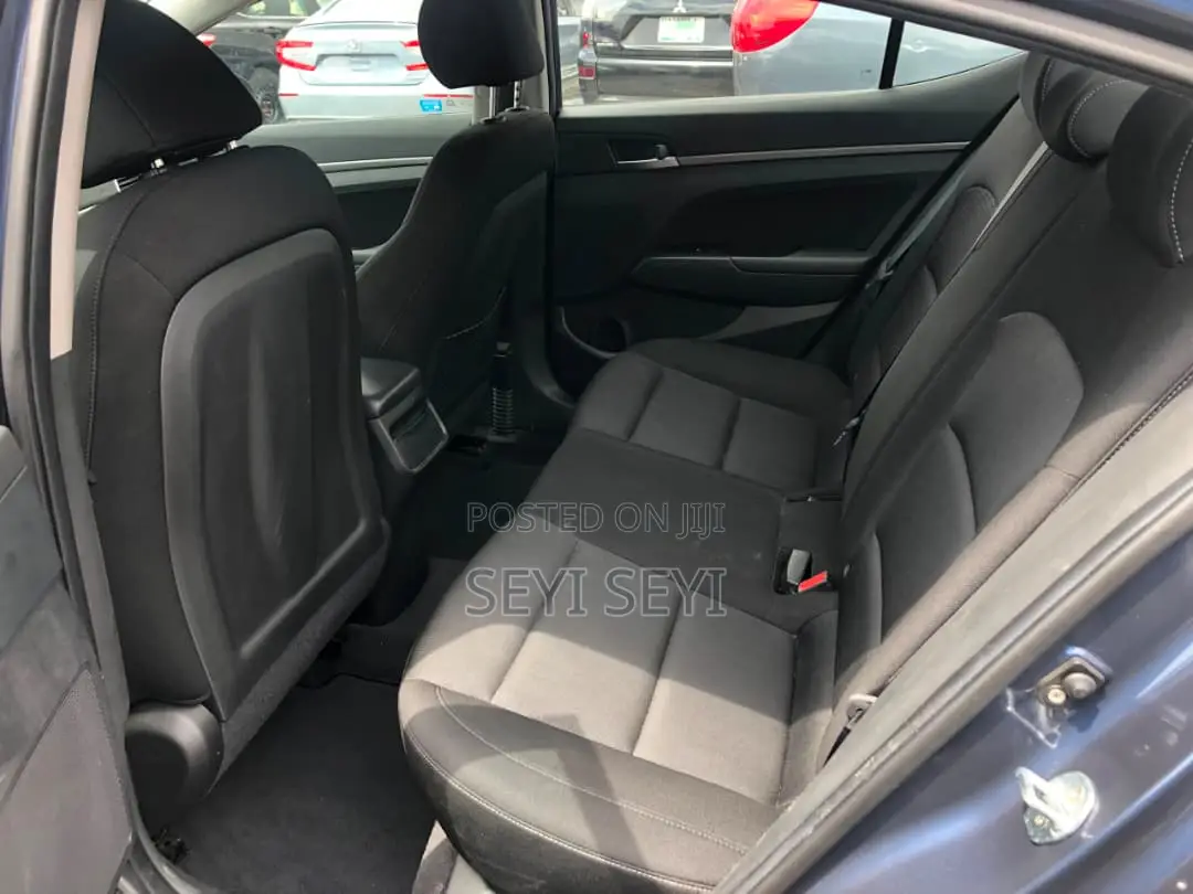 Hyundai Elantra Limited 2018 Blue