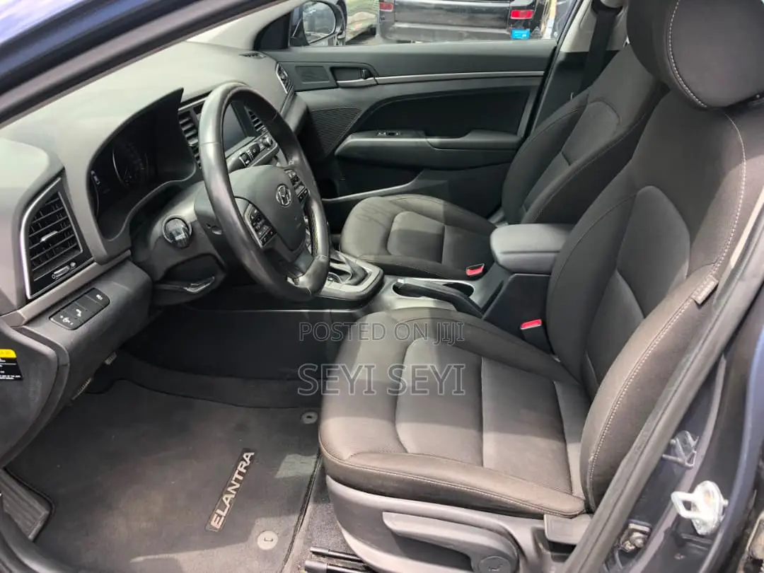 Hyundai Elantra Limited 2018 Blue