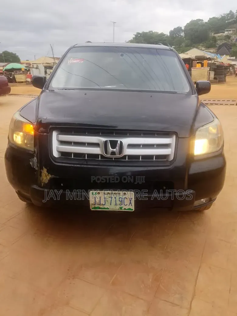 Honda Pilot 2005 Black