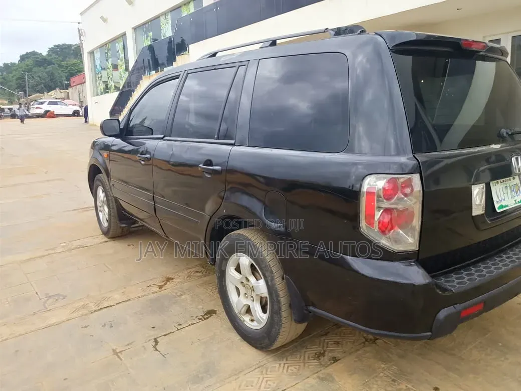 Honda Pilot 2005 Black