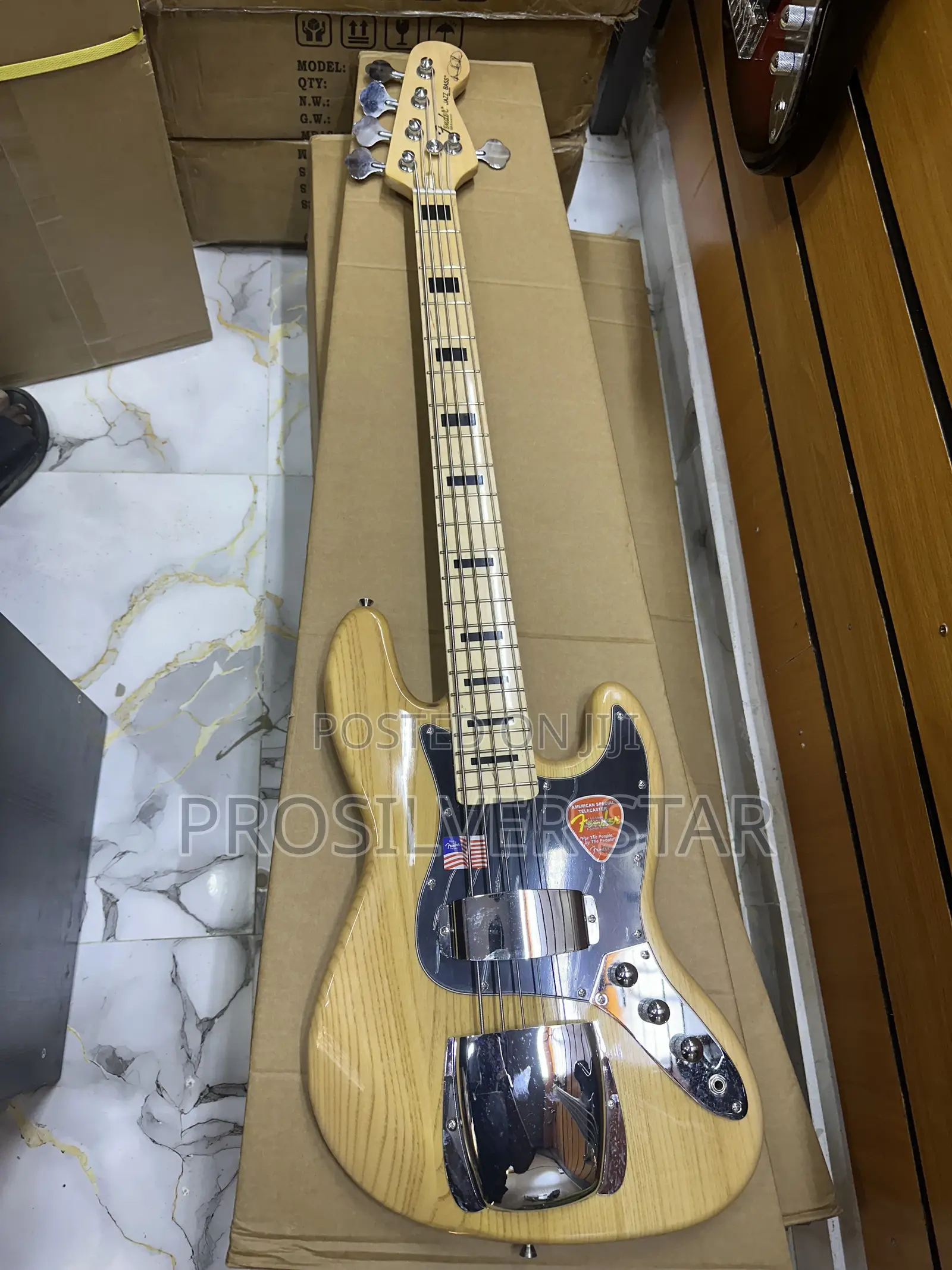 Fender Jazz Bass – 5String Electric Bass Guitar (Natural Finish)