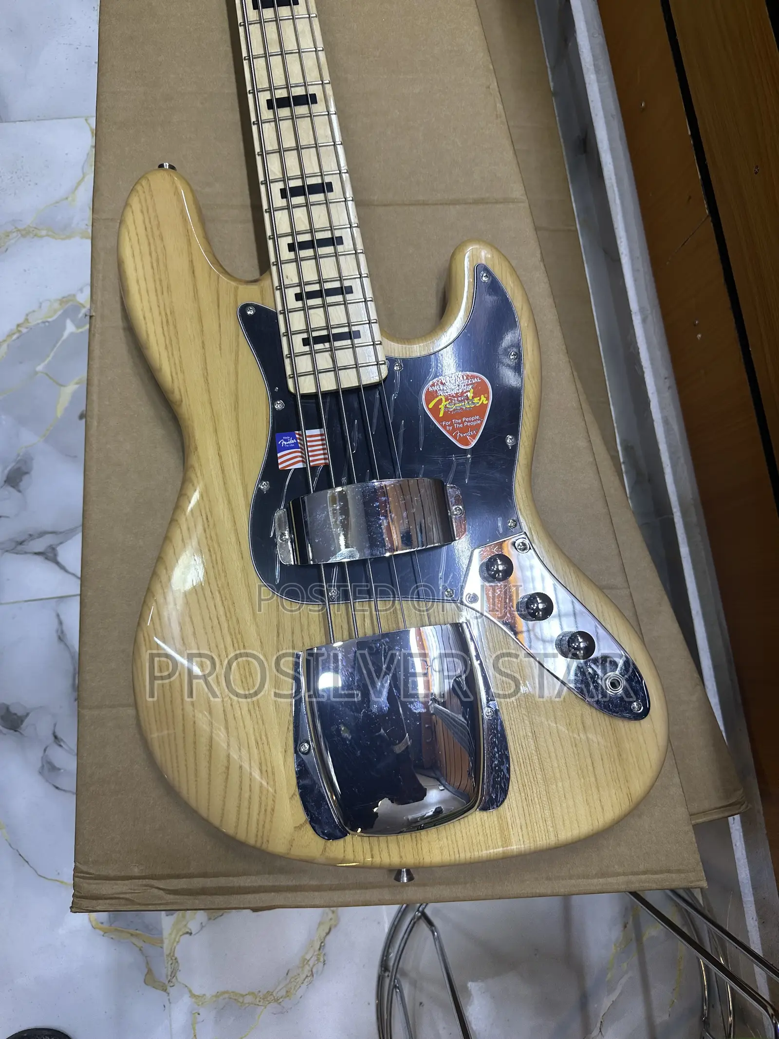 Fender Jazz Bass – 5String Electric Bass Guitar (Natural Finish)