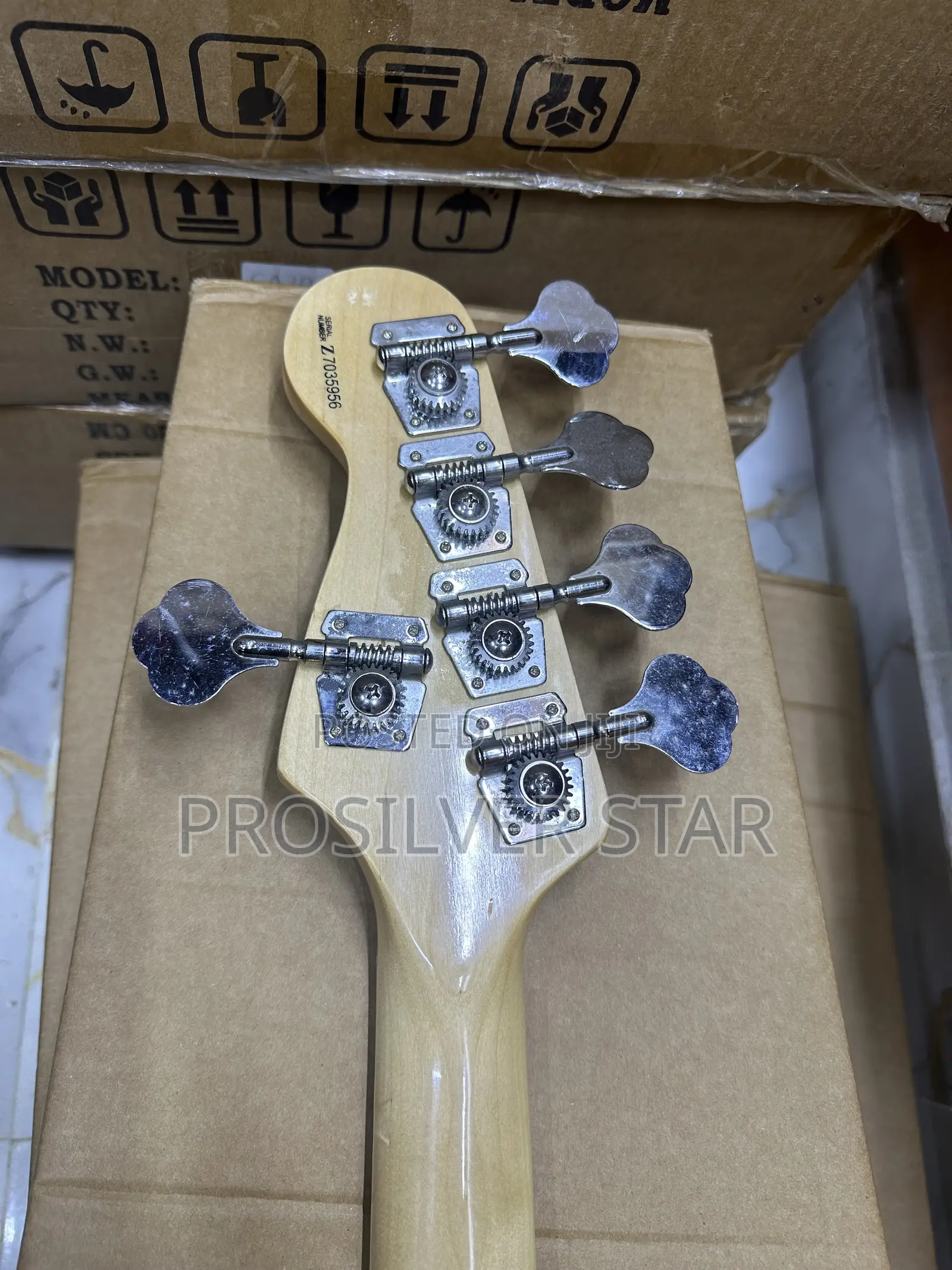Fender Jazz Bass – 5String Electric Bass Guitar (Natural Finish)