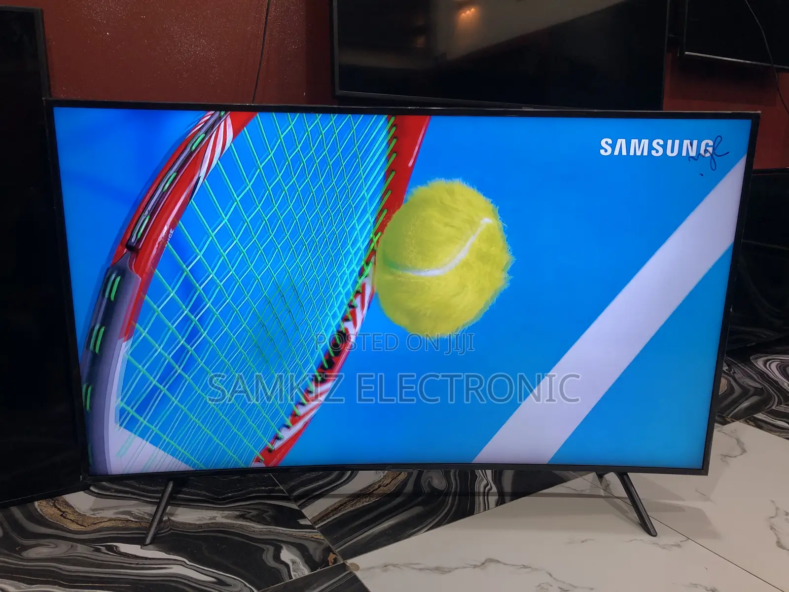 50 Inch Samsung CURVED Smart QLED TV (Q60T) + FREE Netflix