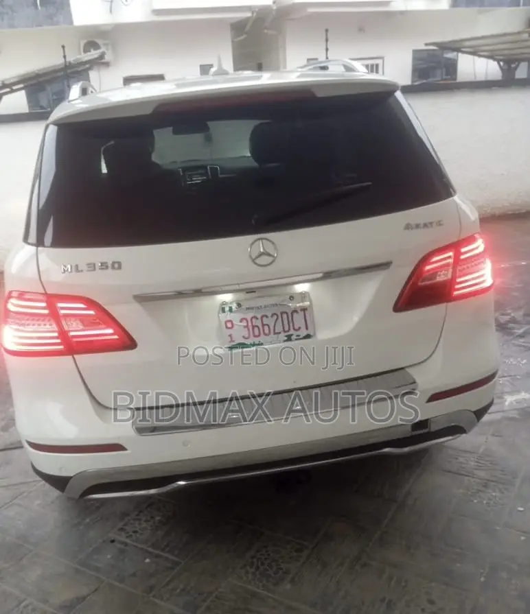 Mercedes-Benz M Class ML350 4dr SUV (3.5L 6cyl 7A) 2014 White
