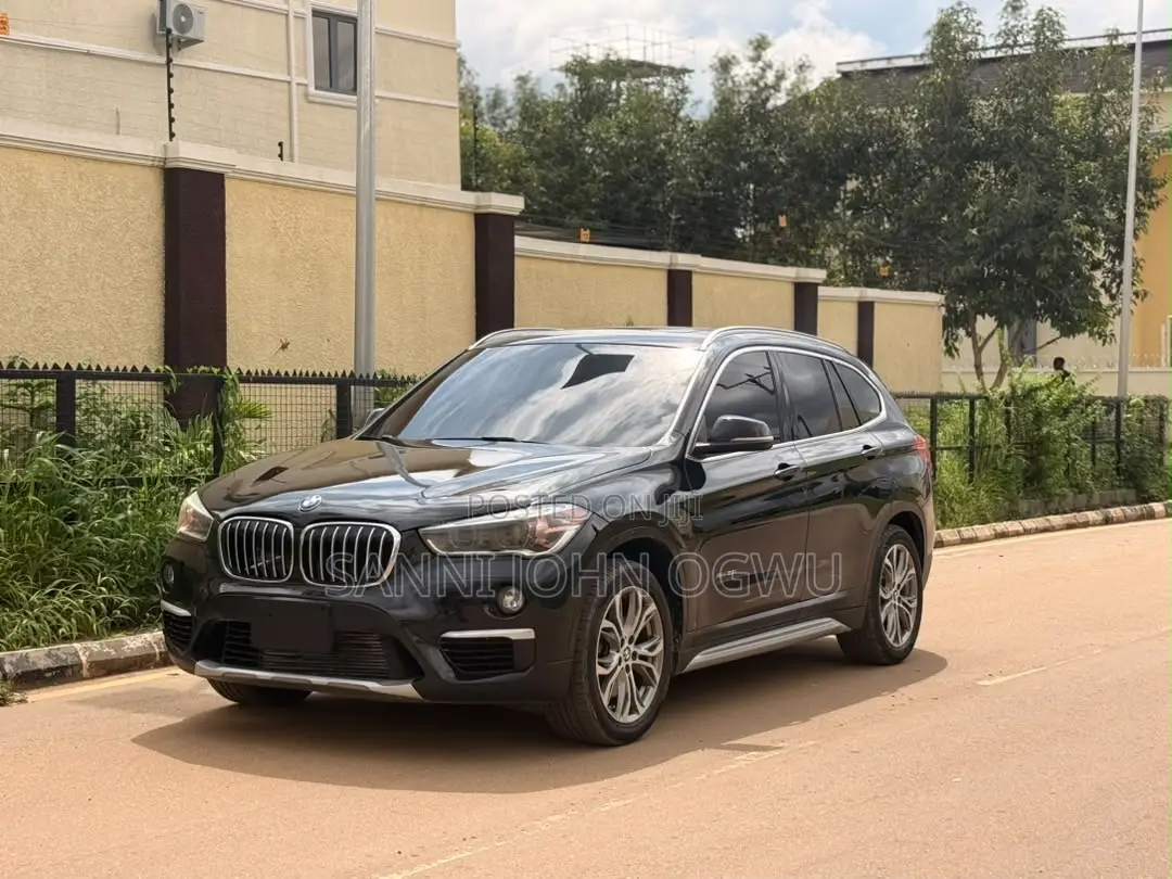 BMW X1 xDrive28i AWD 2016 Black
