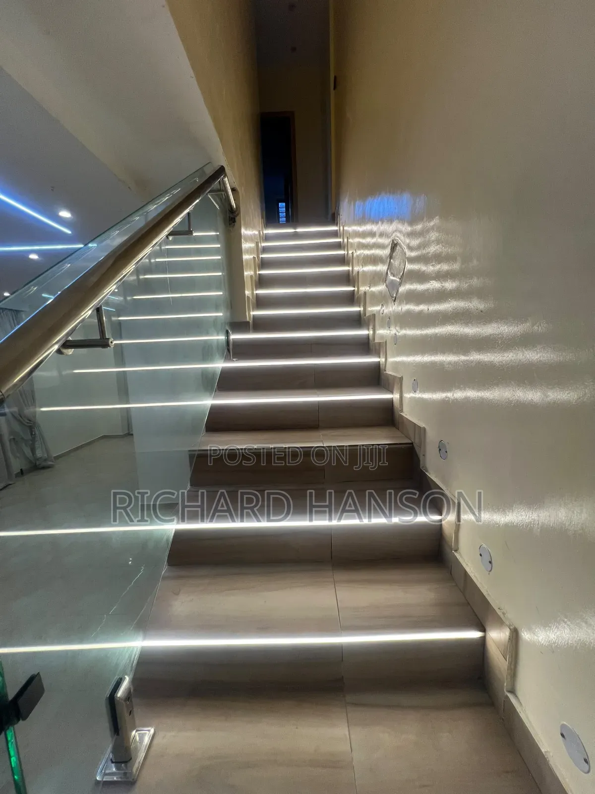 Furnished 3bdrm Apartment in Lekki Right for rent