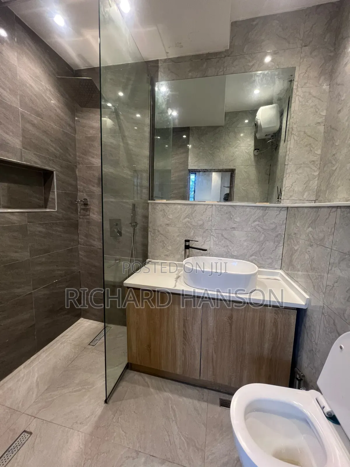 Furnished 3bdrm Apartment in Lekki Right for rent
