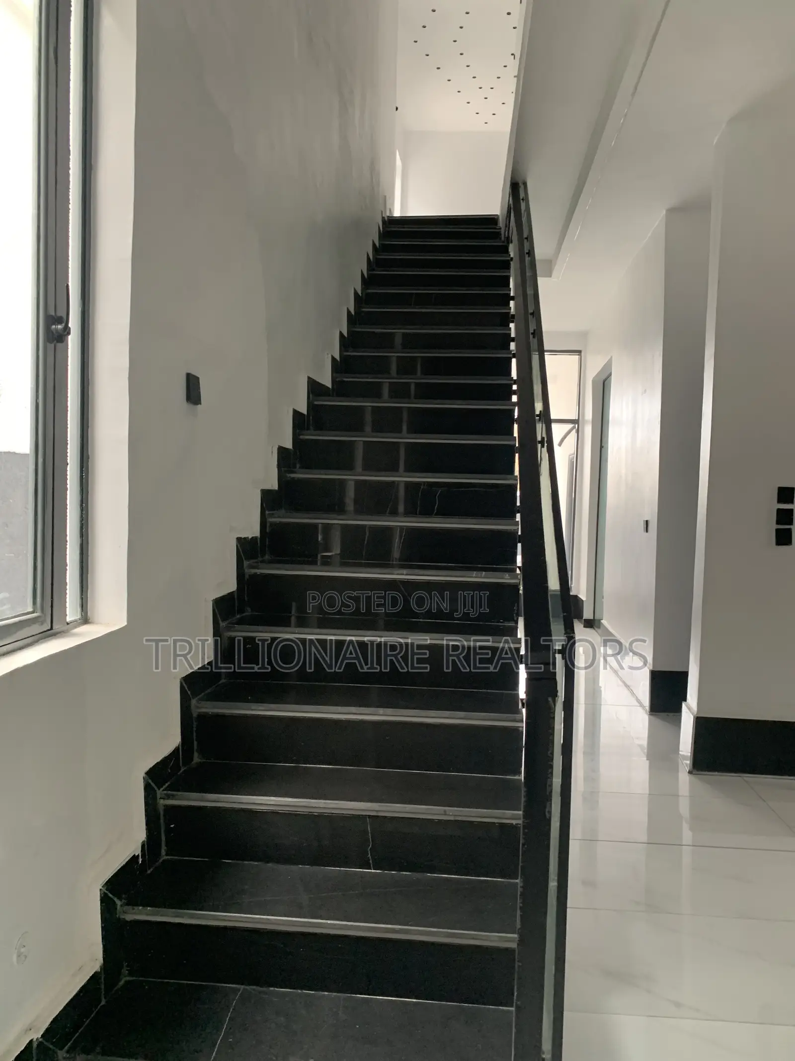 5bdrm Duplex in Behind Blenco, Sangotedo for sale