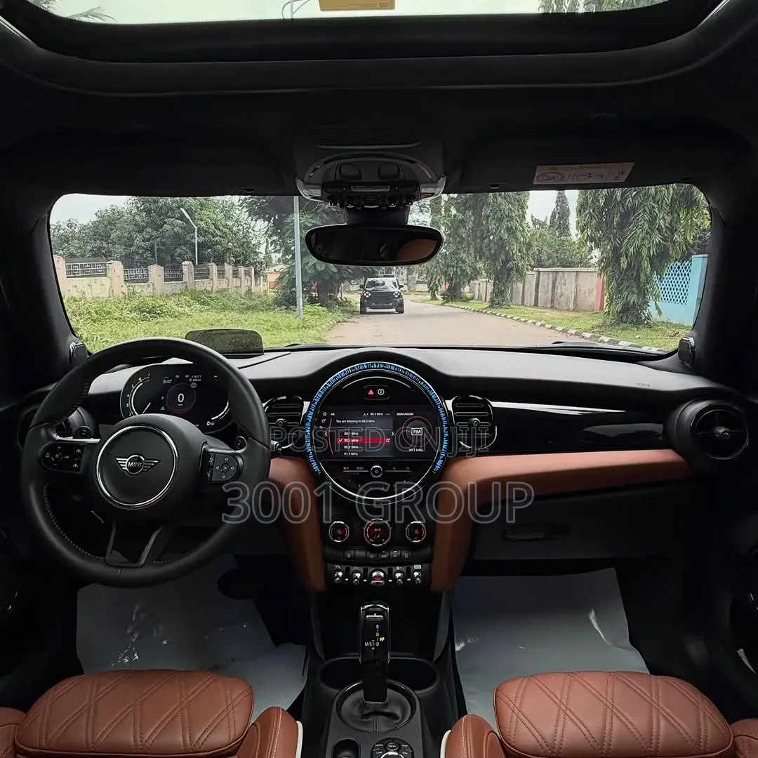 Mini Cooper 2023 Blue