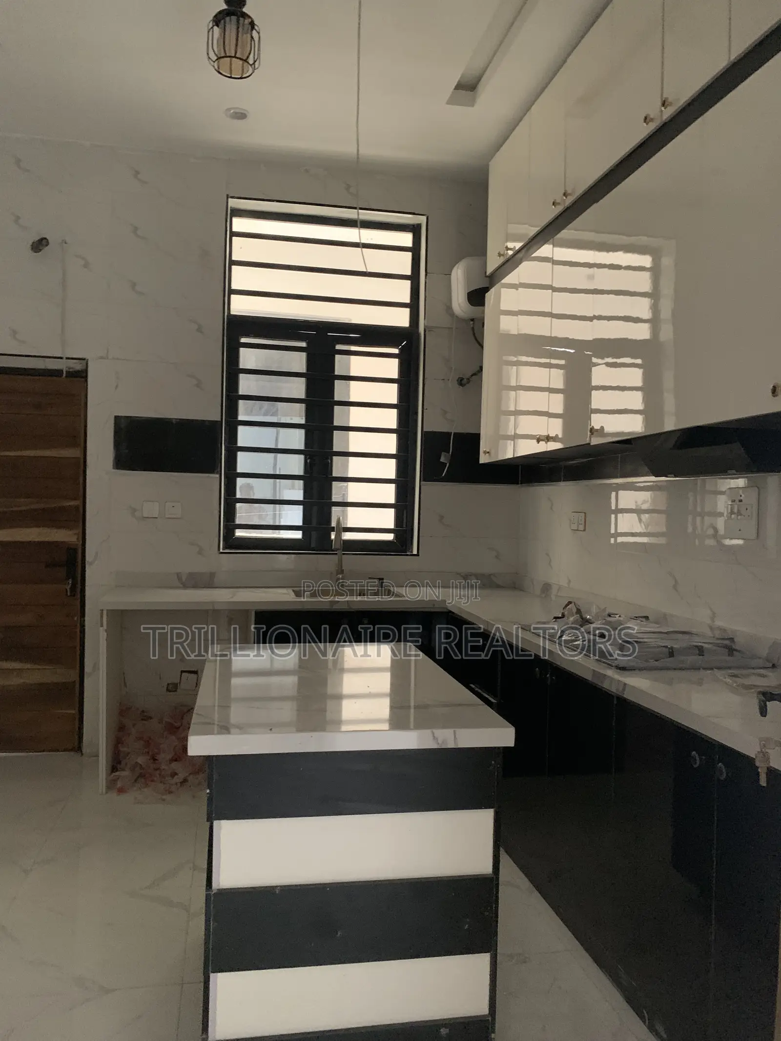 4bdrm Duplex in Behind Blenco, Sangotedo for sale