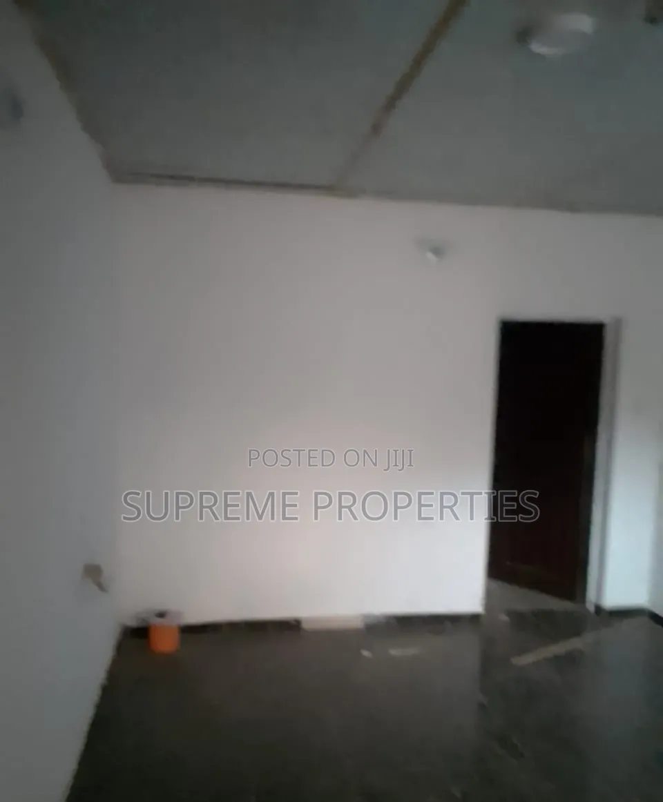 2bdrm Block of Flats in Elewuro Estate, Ibadan for rent