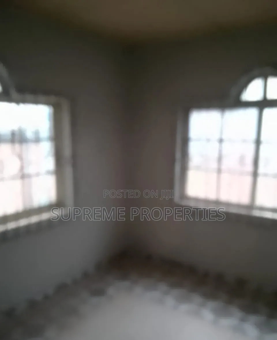 2bdrm Block of Flats in Elewuro Estate, Ibadan for rent