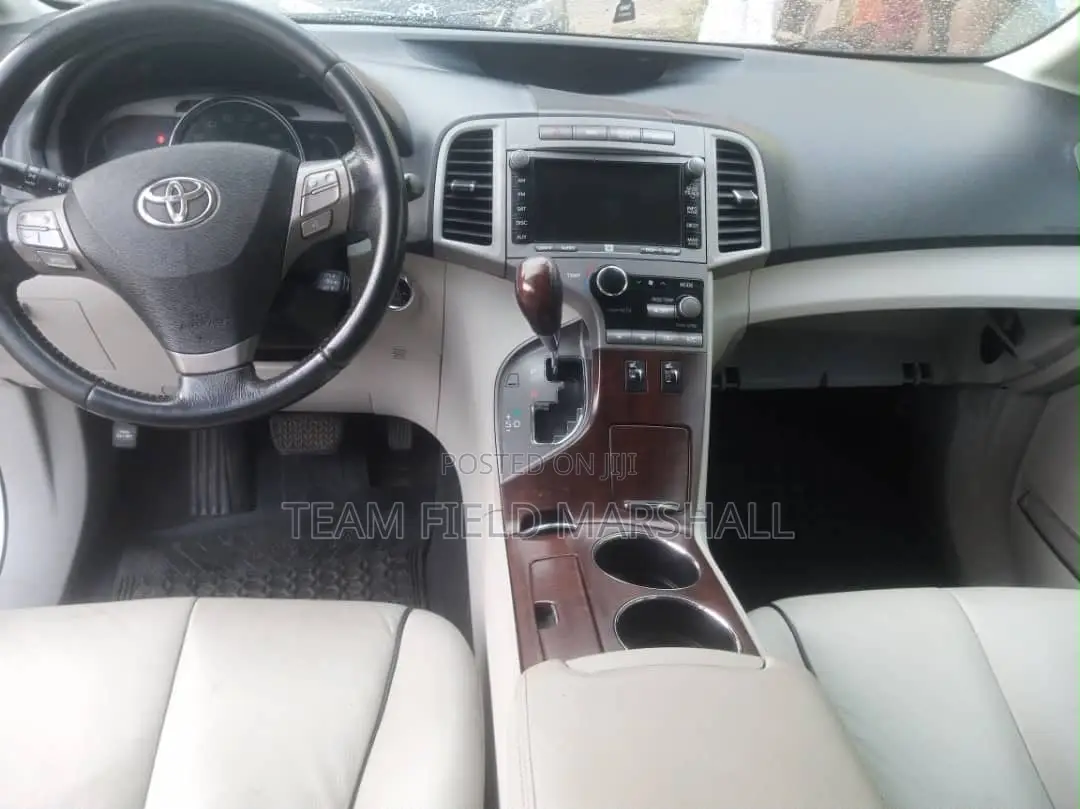 Toyota Venza AWD 2012 White