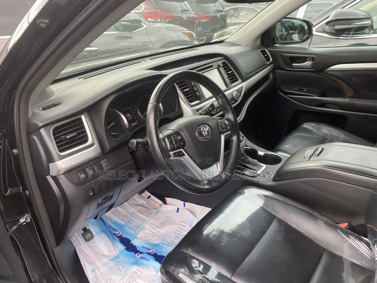 Toyota Highlander XLE 4x4 V6 (3.5L 6cyl 8A) 2018 Black