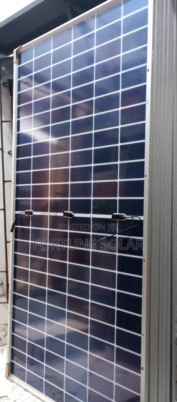 Jinko Solar Panel 650W Bifacial, (16 BB) to 144 Cell