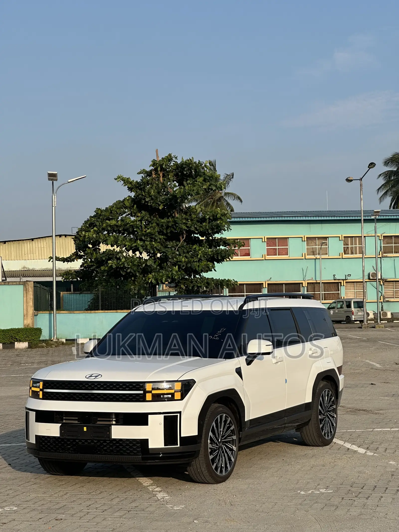 Hyundai Santa Fe SEL 2024 White