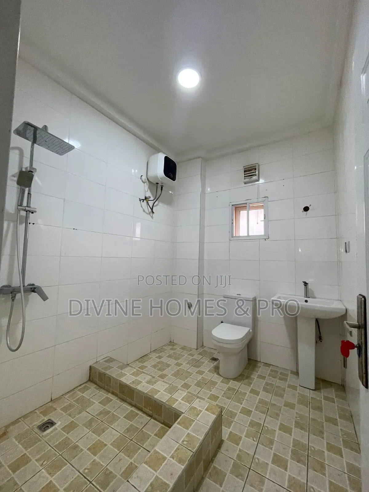 3bdrm Block of Flats in Wuye for rent