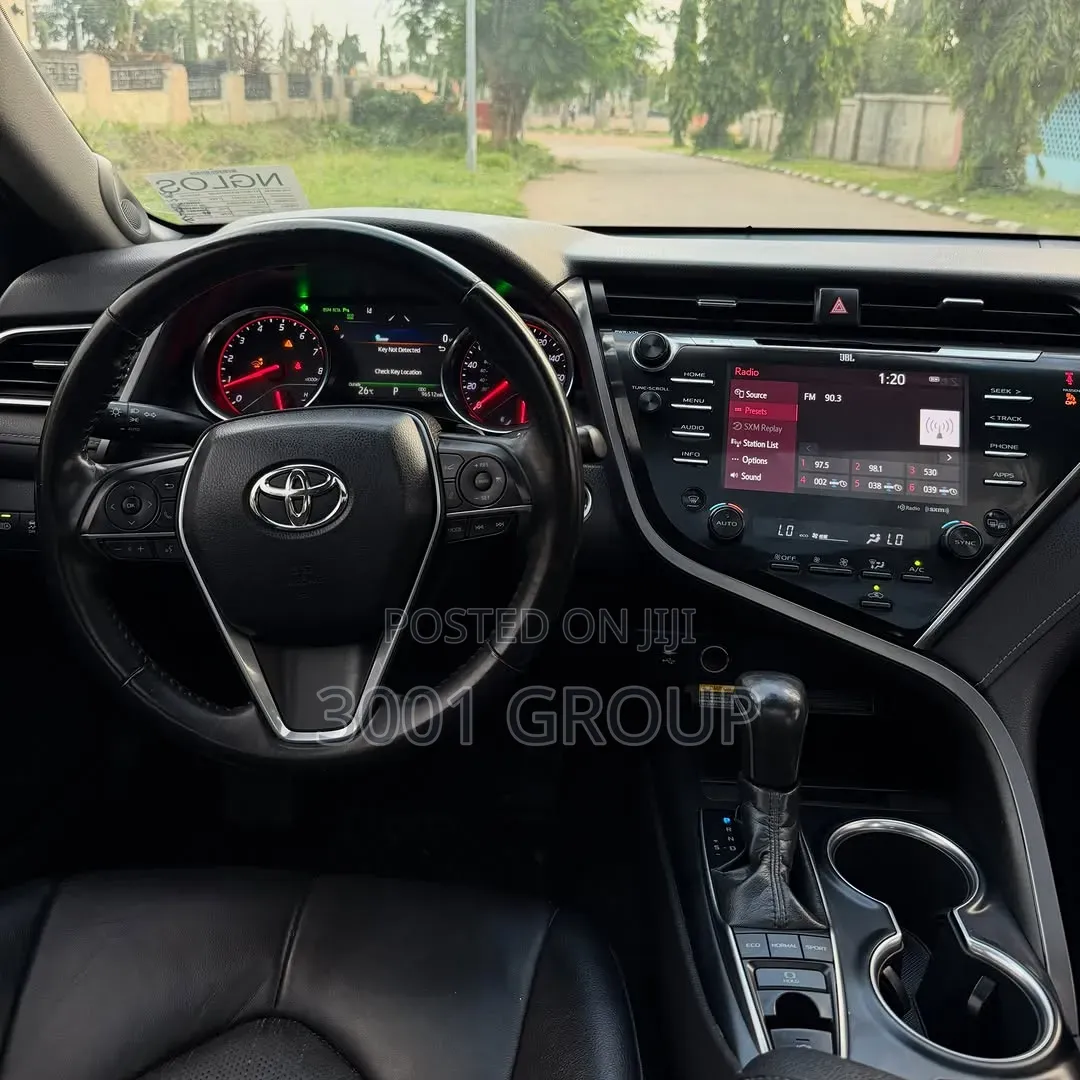 Toyota Camry 2018 Black