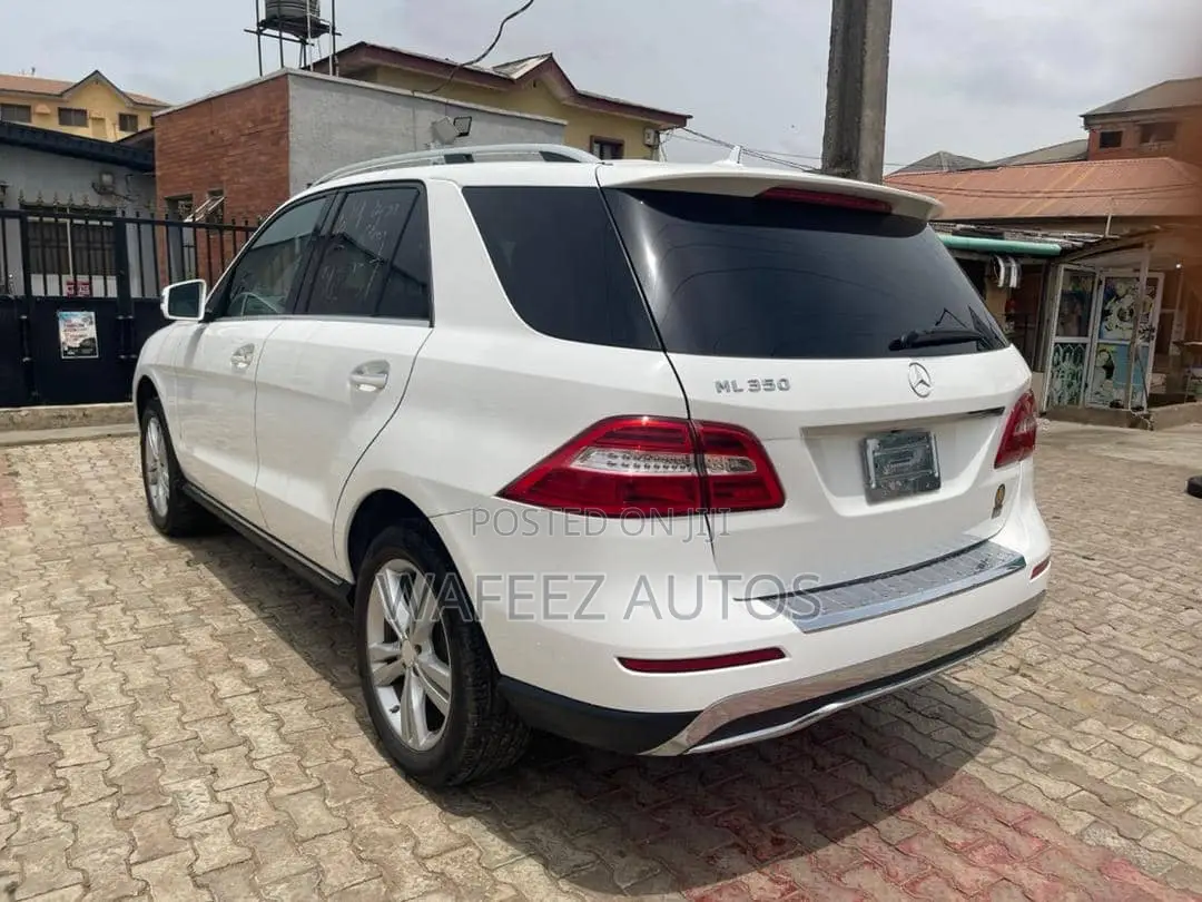 Mercedes-Benz M Class ML350 4MATIC 4dr SUV AWD (3.5L 6cyl 7A) 2015