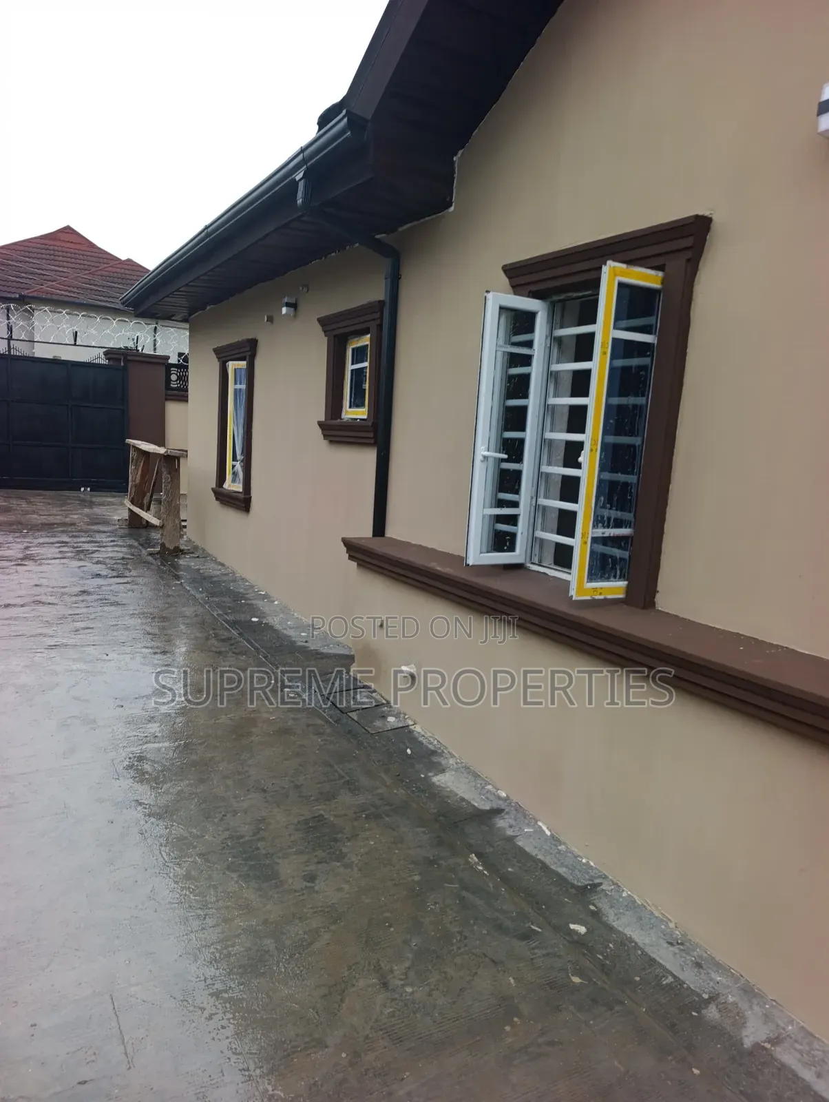 3bdrm Bungalow in Akobo Akala Estate, Ibadan for rent