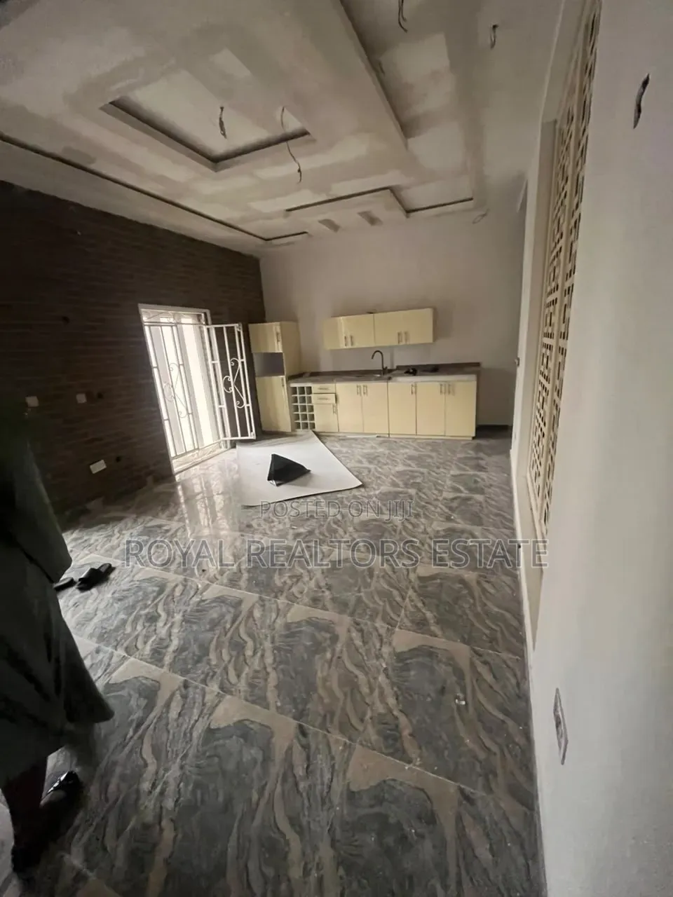 4bdrm Townhouse / Terrace in Estate On That, Lokogoma for rent