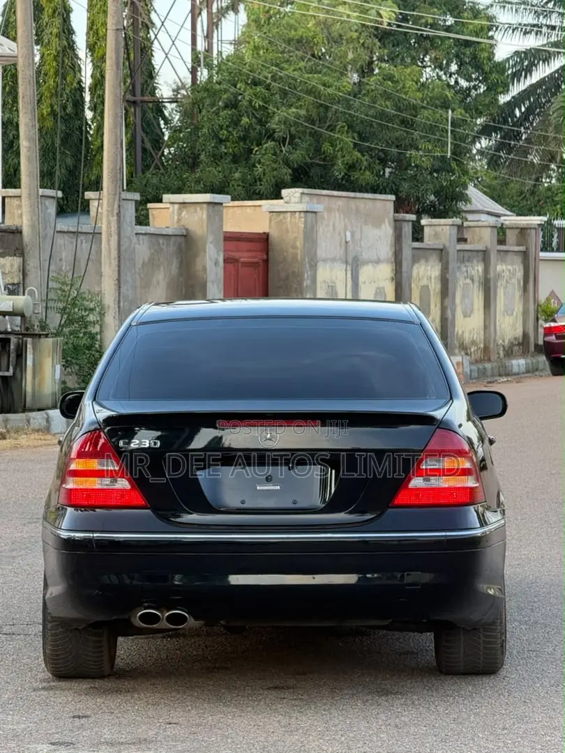 Mercedes-Benz C230 2007 Black