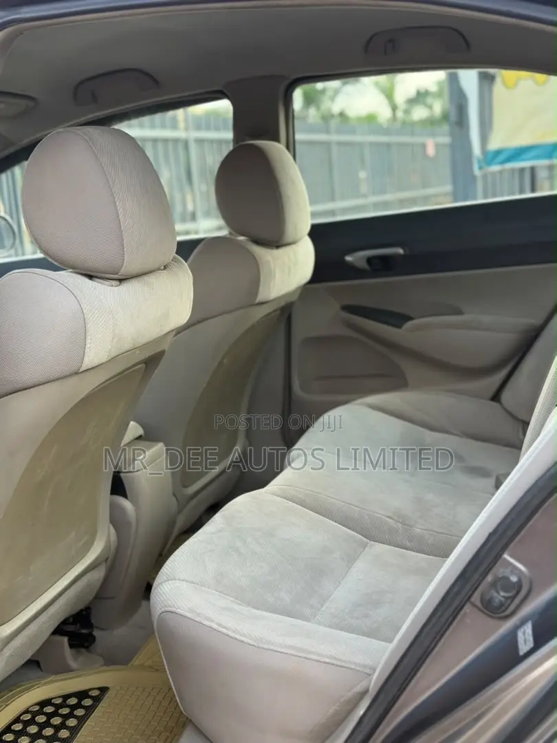 Honda Civic 2010 Gray