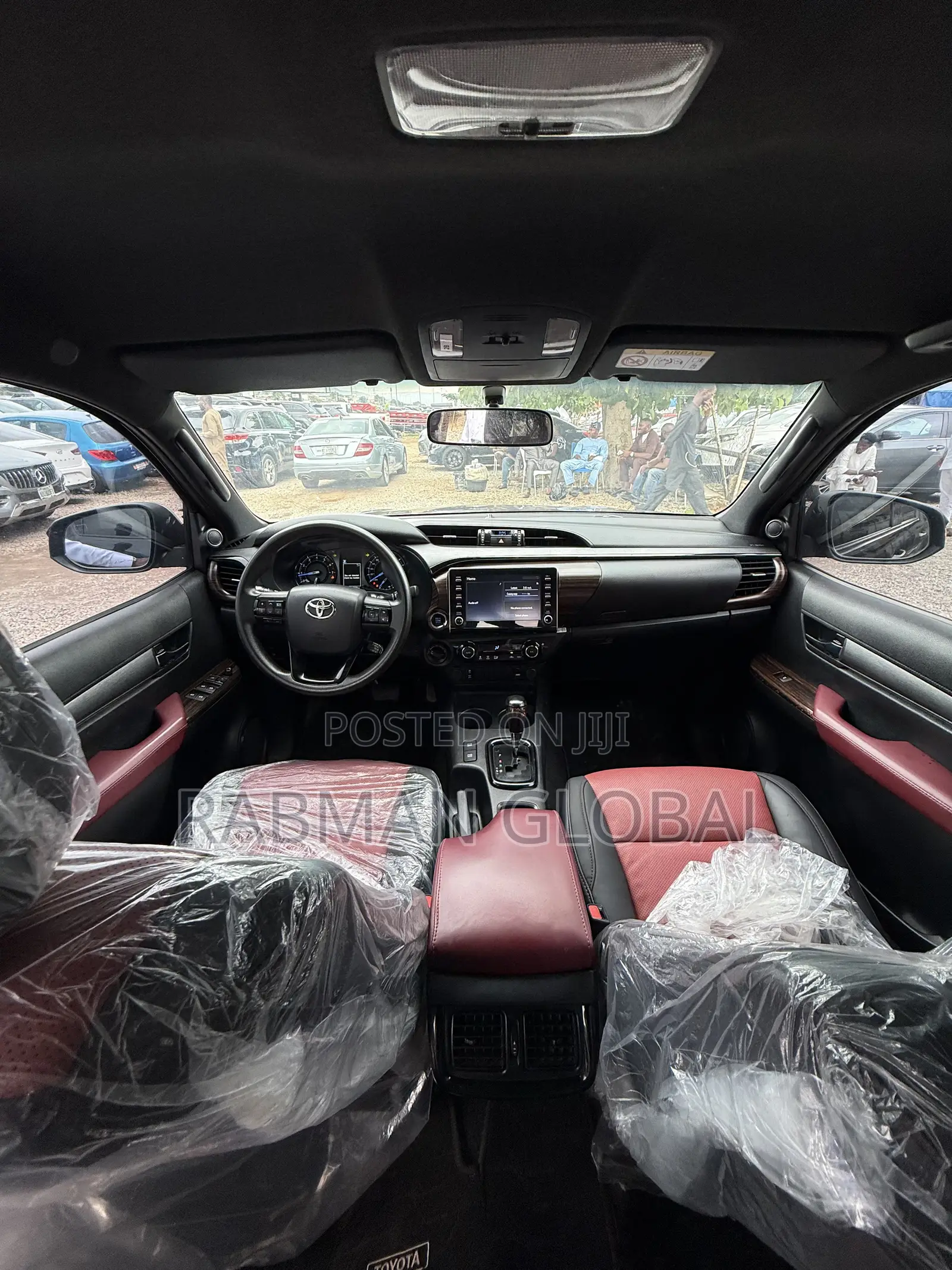 Toyota Hilux Revo Double Cab Petrol 2.7 AWD 2021 Black