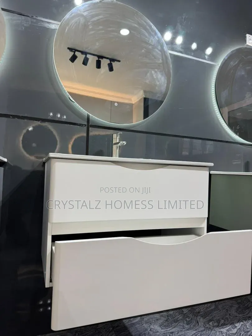 Brand New 120cm Luxury Bathroom Vanity Cabinet With LED Mirror