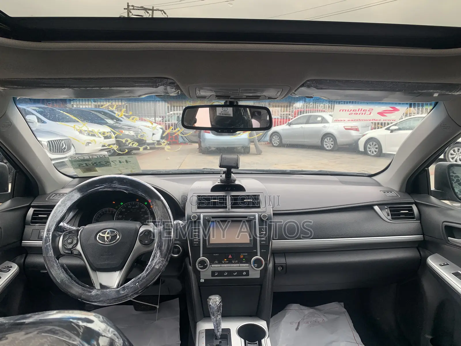 Toyota Camry SE V6 4dr Sedan (3.5L 6cyl 6A) 2012 Black