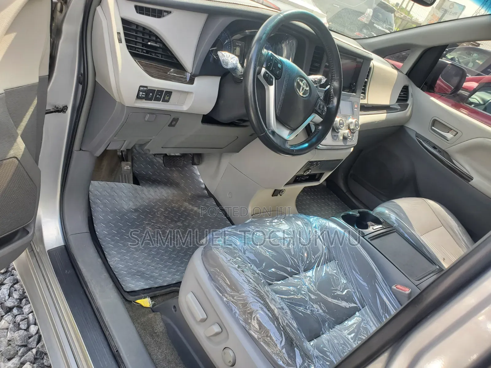 Toyota Sienna 2015 Silver