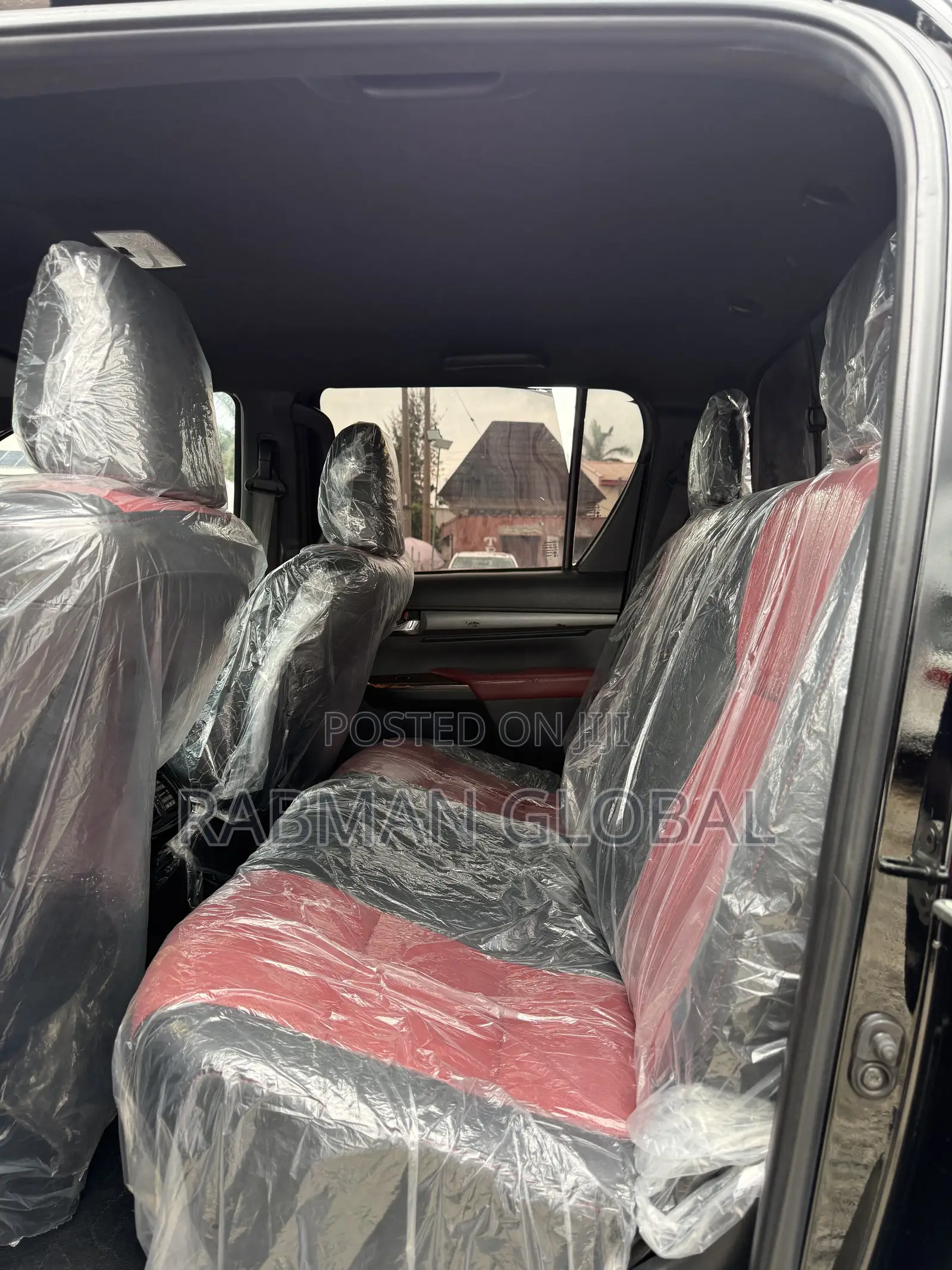 Toyota Hilux Revo Double Cab Petrol 2.7 AWD 2021 Black