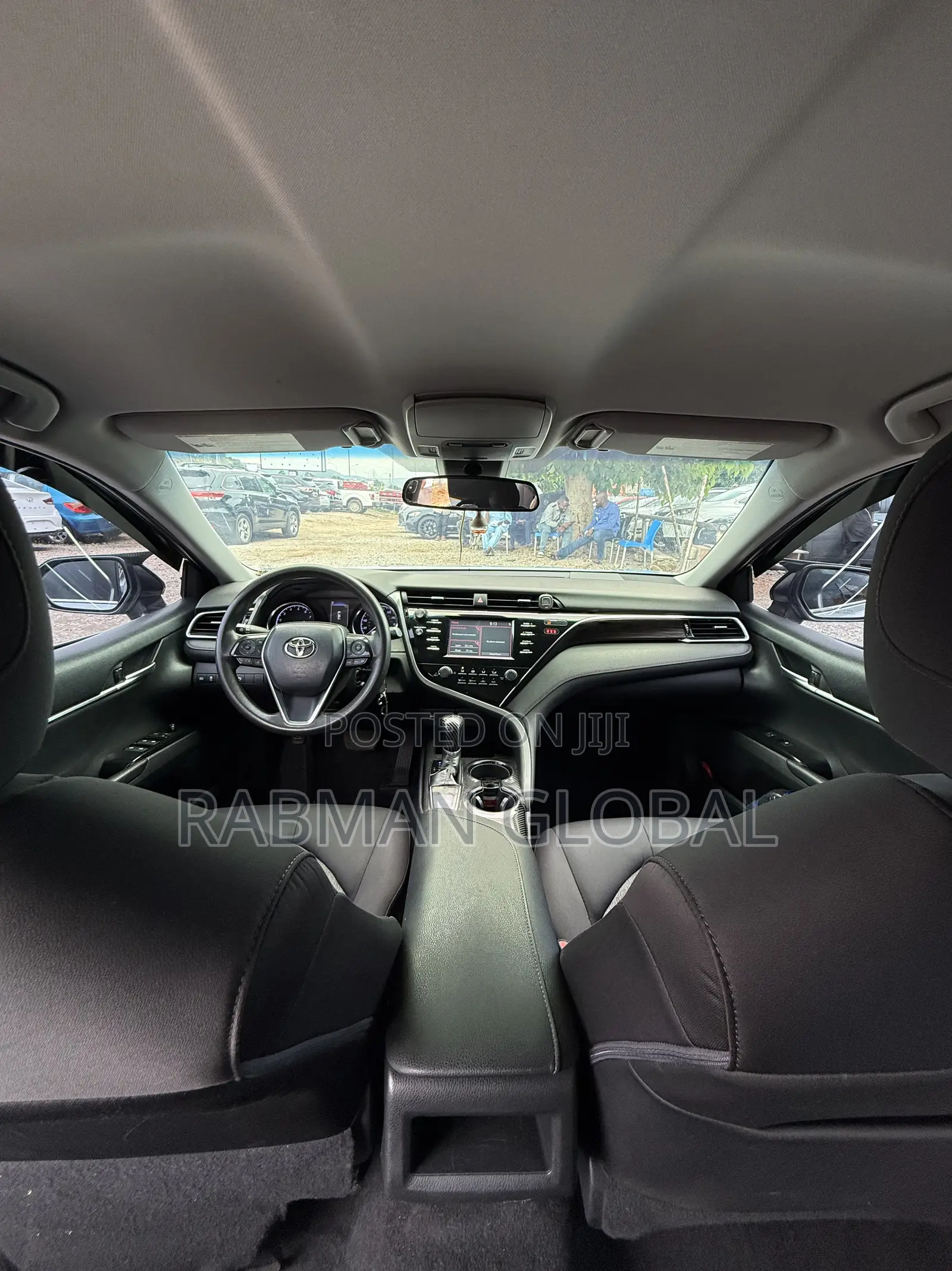 Toyota Camry SE FWD (2.5L 4cyl 8AM) 2018 Silver
