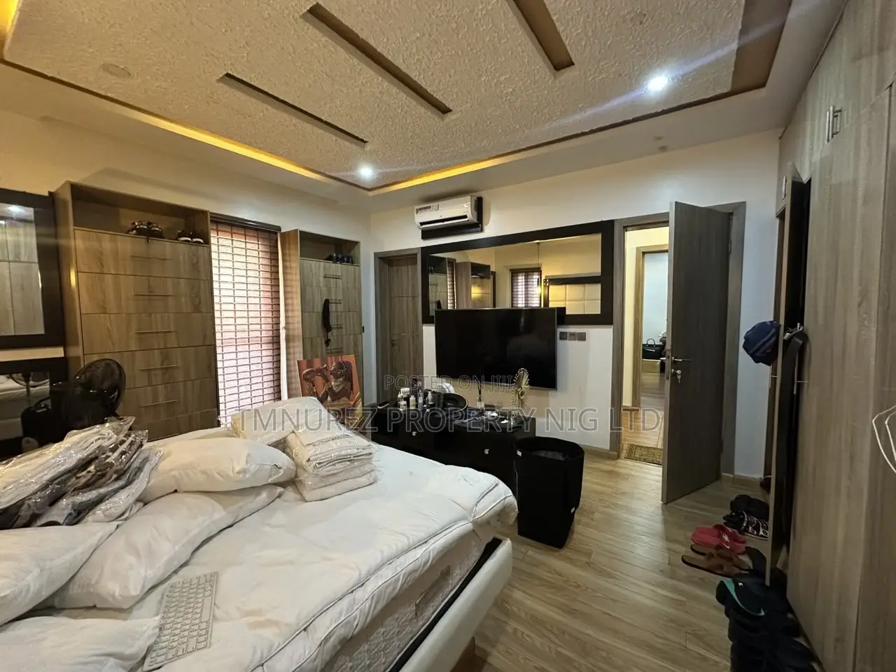 2bdrm Apartment in Lekki Phase 1 for rent