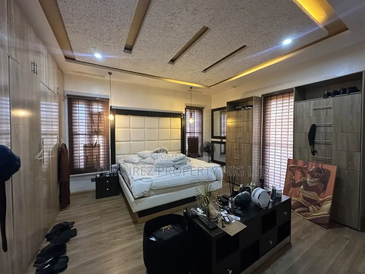 2bdrm Apartment in Lekki Phase 1 for rent