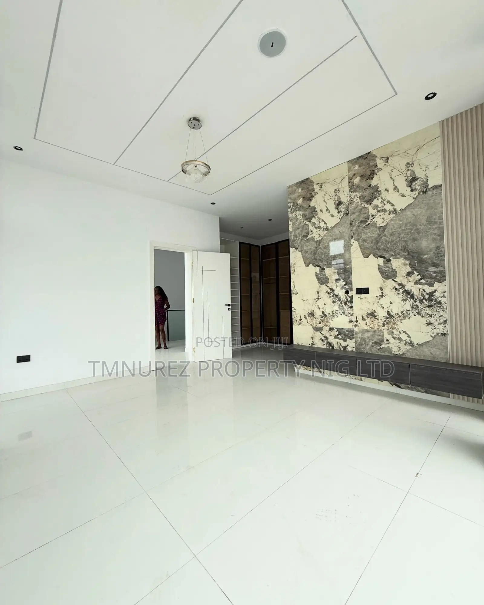 4bdrm Duplex in Ikota for rent